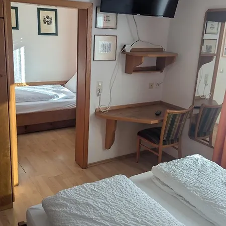 Rose Bed & Breakfast