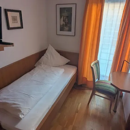 Bed and Breakfast Rose 3*